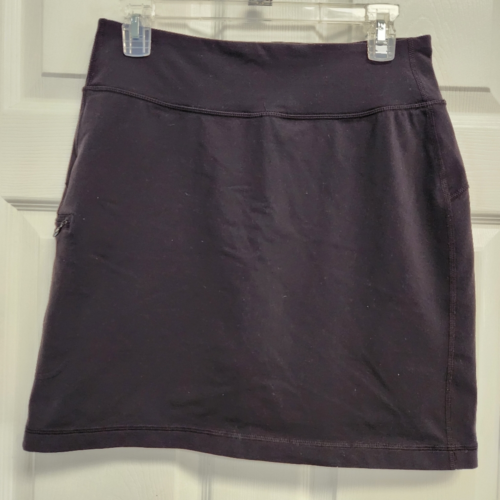Duluth Trading Co Women's Black Mini Skirt With Shorts Built In
